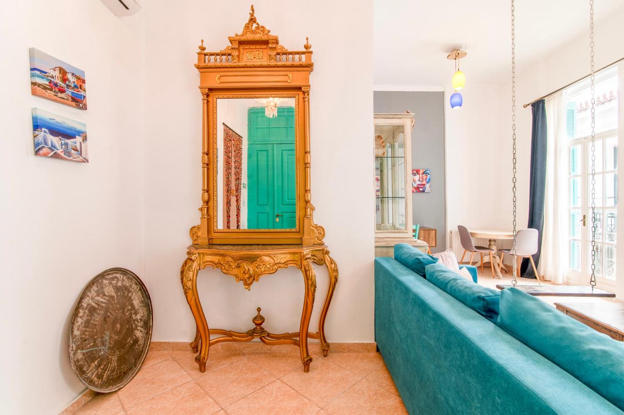Neoclassical Loft In Monastiraki - Acropolis And Metro Атина Екстериор снимка